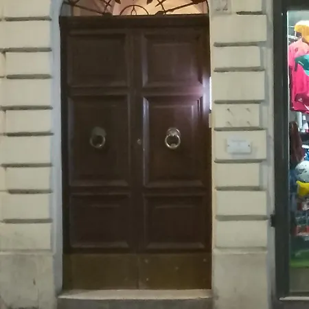 ゲストハウス Vista Sul Corso